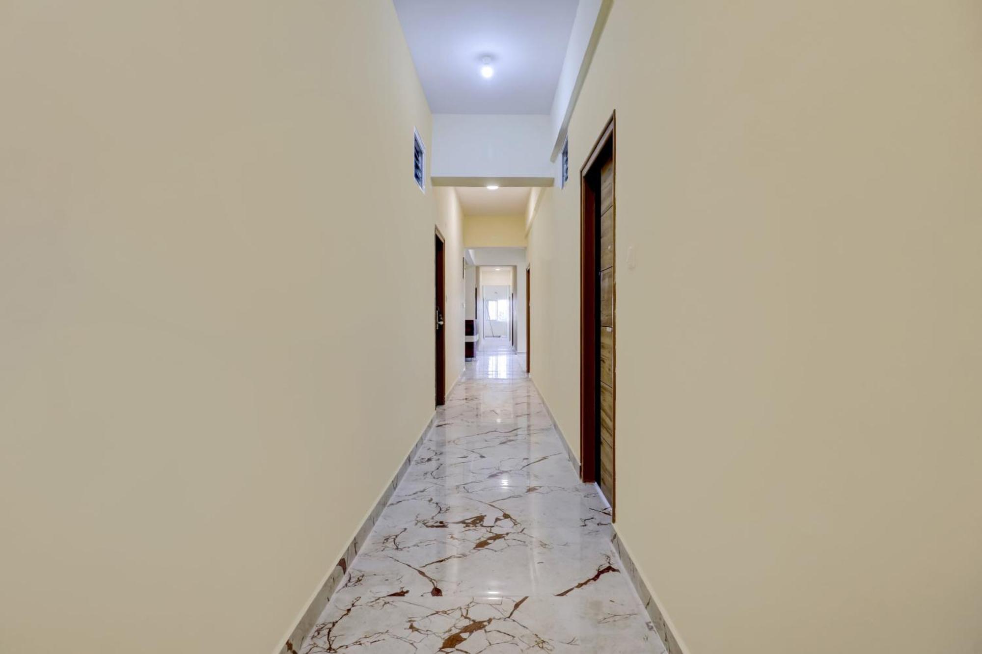 Hotel O Manyata Palace Bengaluru Kültér fotó