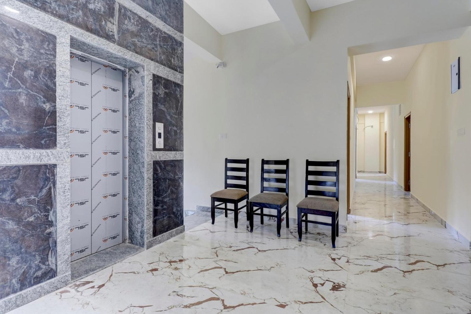 Hotel O Manyata Palace Bengaluru Kültér fotó